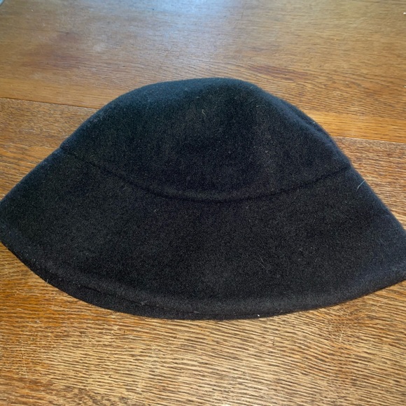 Jax Hatz San Francisco Women’s Wool Bucket Hat in excellent condition OSFA - Picture 2 of 5